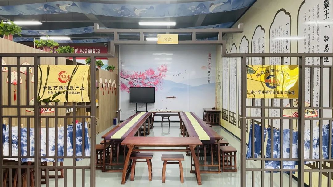 種下梧桐樹(shù)，引得鳳凰來(lái)