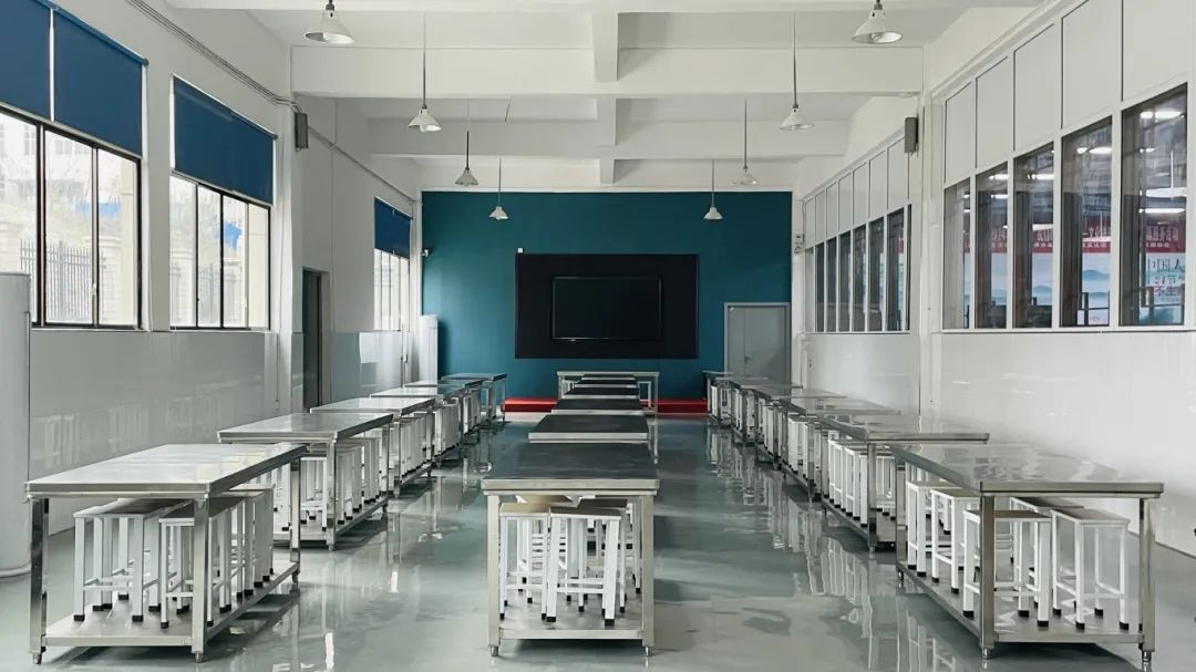 種下梧桐樹(shù)，引得鳳凰來(lái)