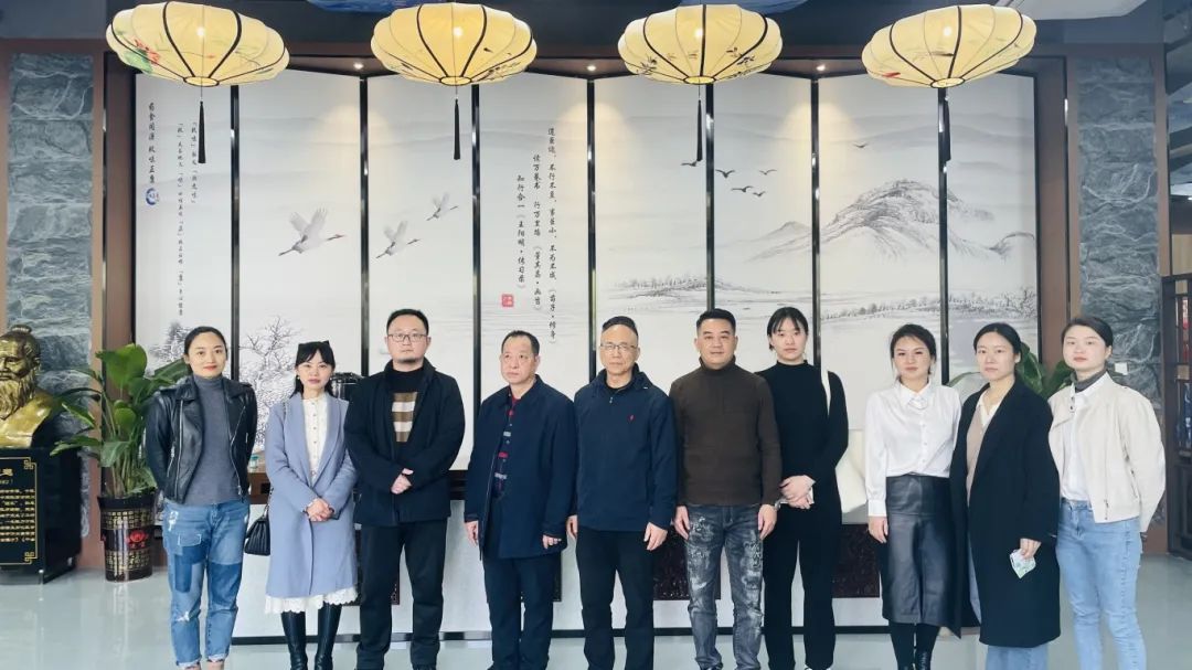 種下梧桐樹(shù)，引得鳳凰來(lái)