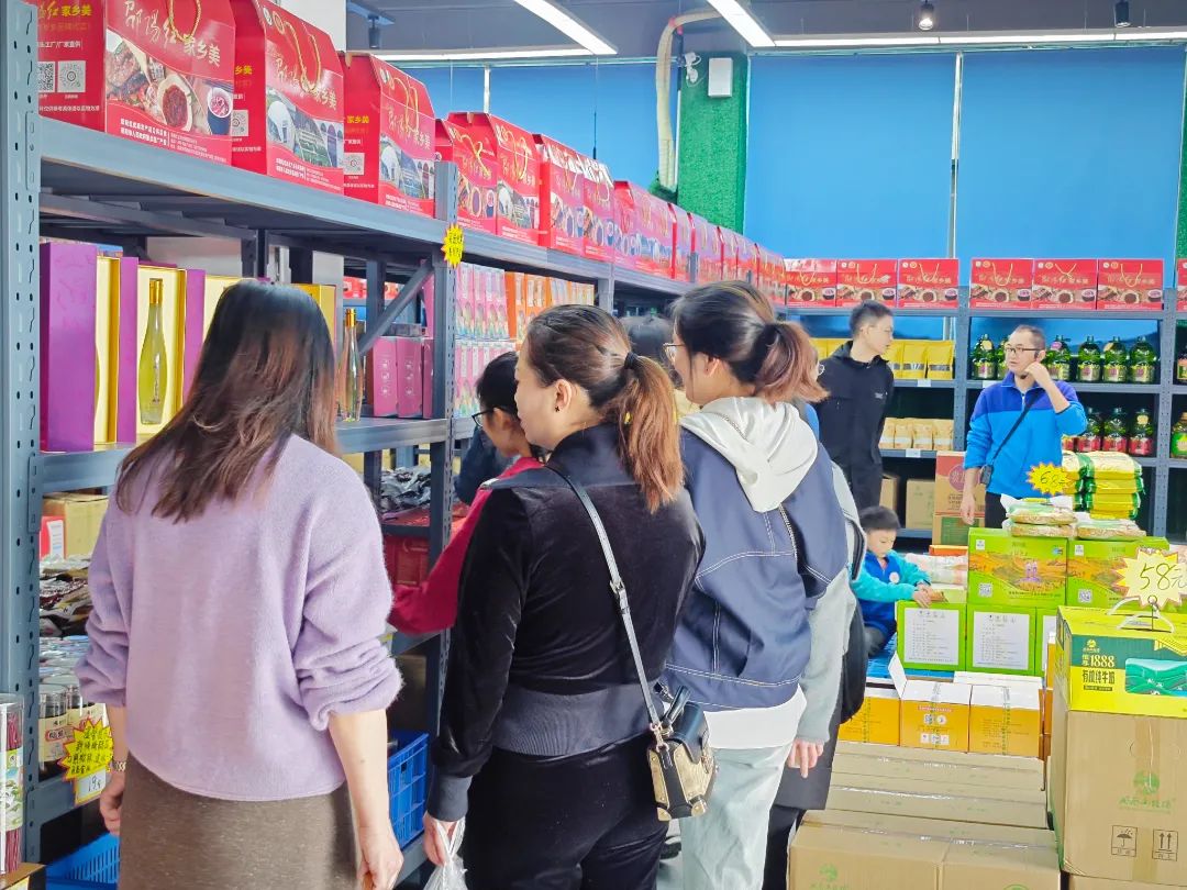 邵陽學院附屬第二醫(yī)院團建秋游拓展活動在天香生物紫色健康產業(yè)園盛大啟航