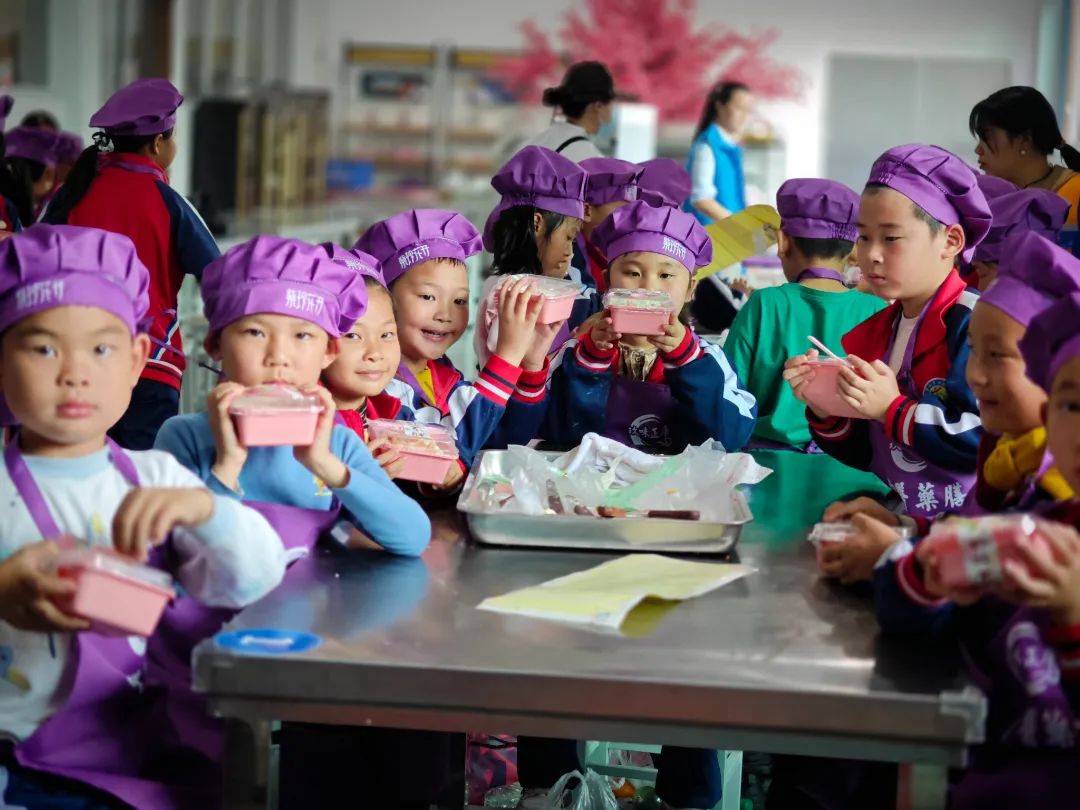 雙清區(qū)“愛心護(hù)航，助夢(mèng)成長”