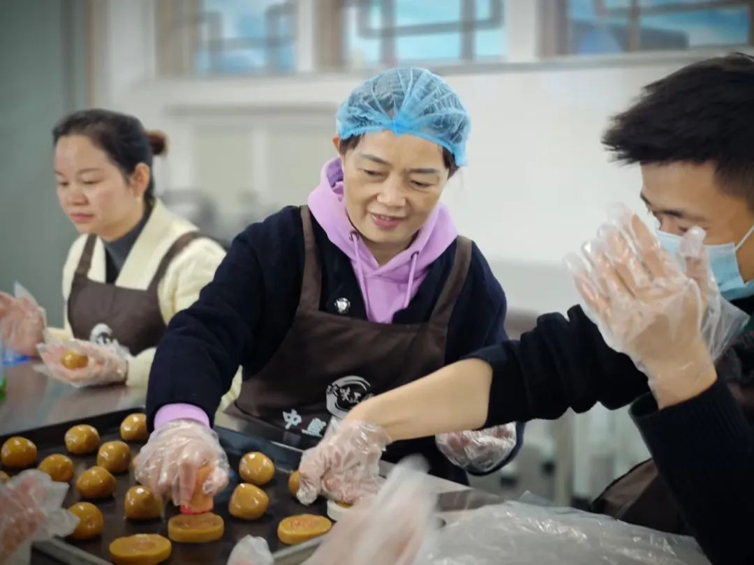 “財信人壽邵陽中支工會活動”在天香大健康產(chǎn)業(yè)園圓滿舉行